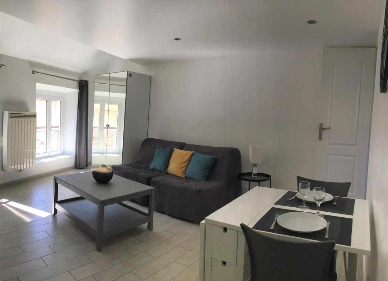 Duplex Bellifontain Au Coeur De Fontainebleau Apartment ภายนอก รูปภาพ